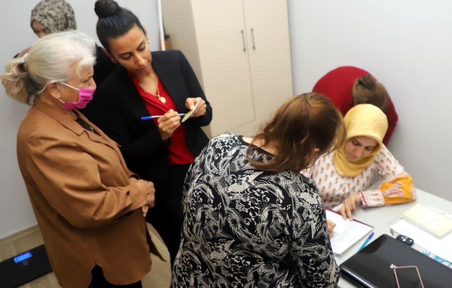 AKDENİZ BELEDİYESİ’NDEN “DİYABET VE SAĞLIKLI BESLENME SEMİNERİ”