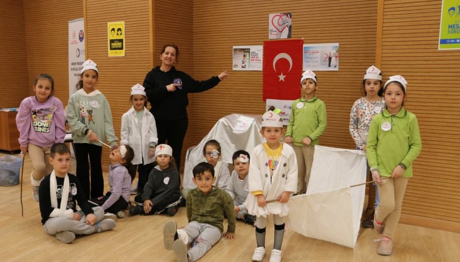 SGM drama öğrencilerinden Kızılay Haftası için özel çalışma